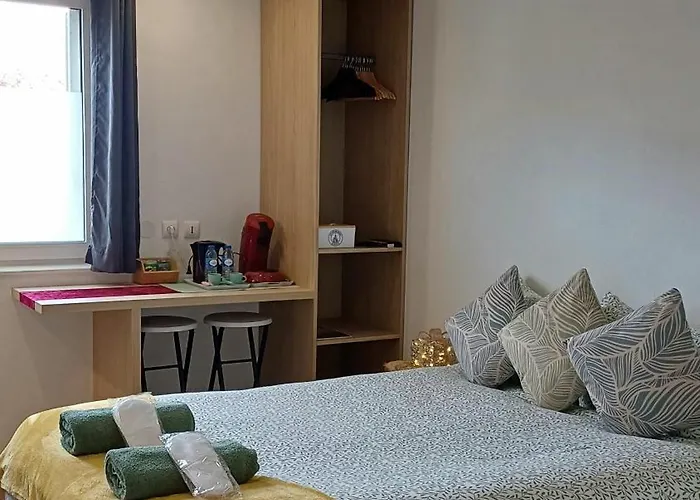 Aux Portes De La Petite Venise Апартаменты *